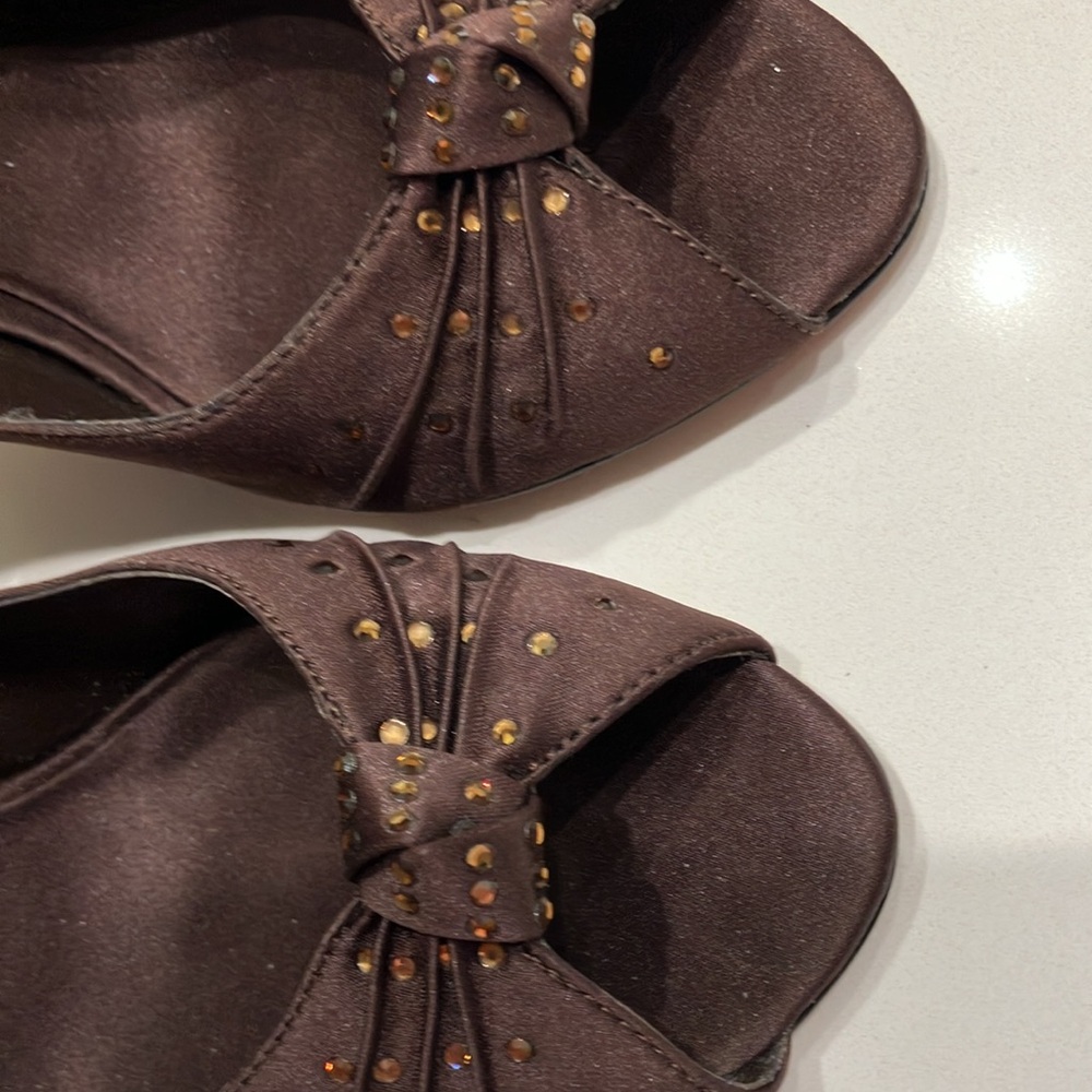 Nina Beautiful Brown W/Bronze Rhinestones At Open Toe Heels - Picture 7 of 9